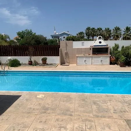 Georgia In Ayia Thekla Agia Napa